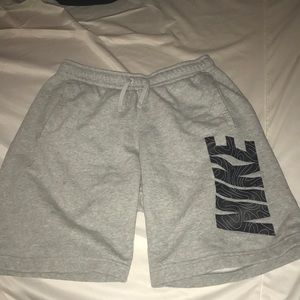 GRAY NIKE SHORTS